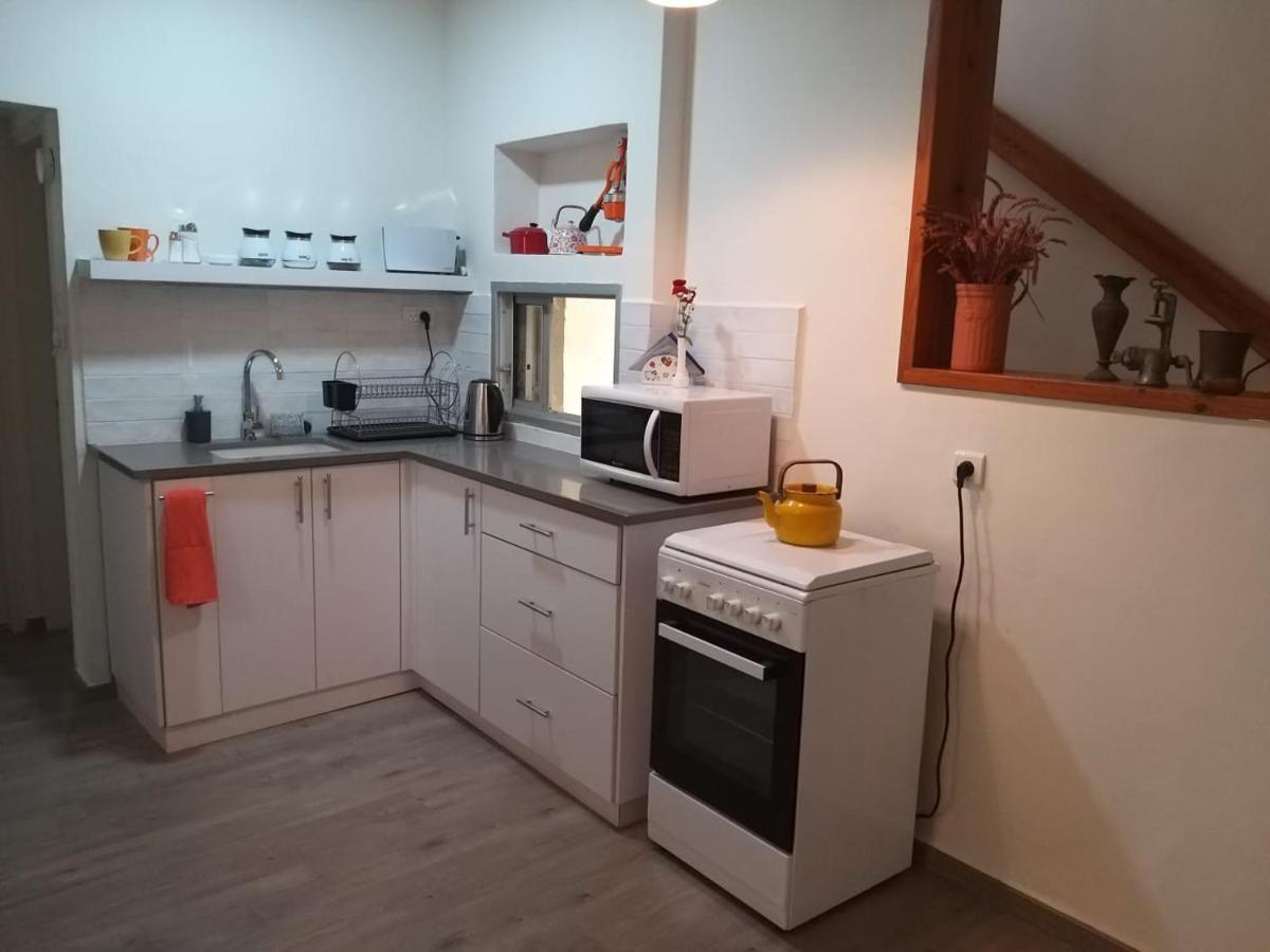 פינה חמה ברמה Apartment Ein Zivan Exterior foto